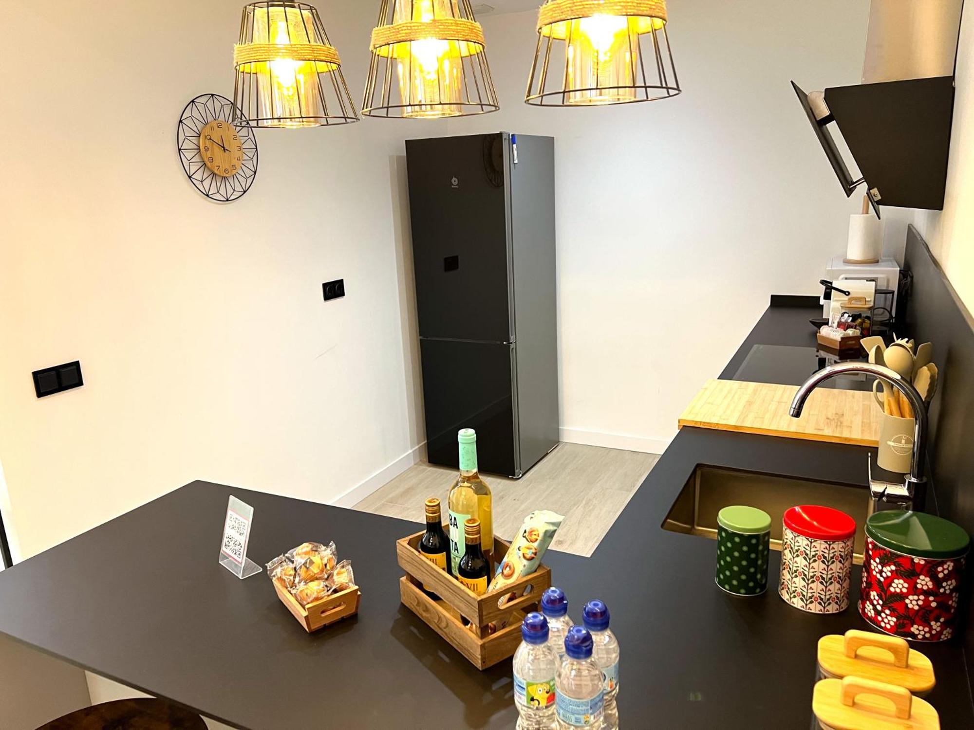 Duplex Moderno Y Acogedor Junto A Atocha Apartman Madrid Kültér fotó