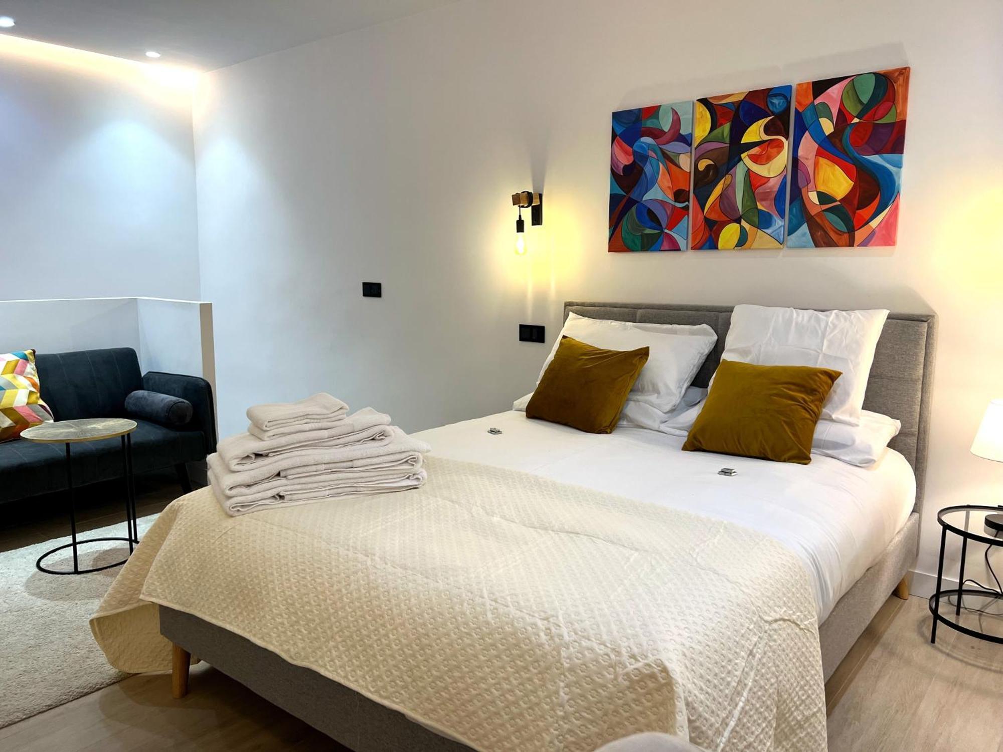 Duplex Moderno Y Acogedor Junto A Atocha Apartman Madrid Kültér fotó