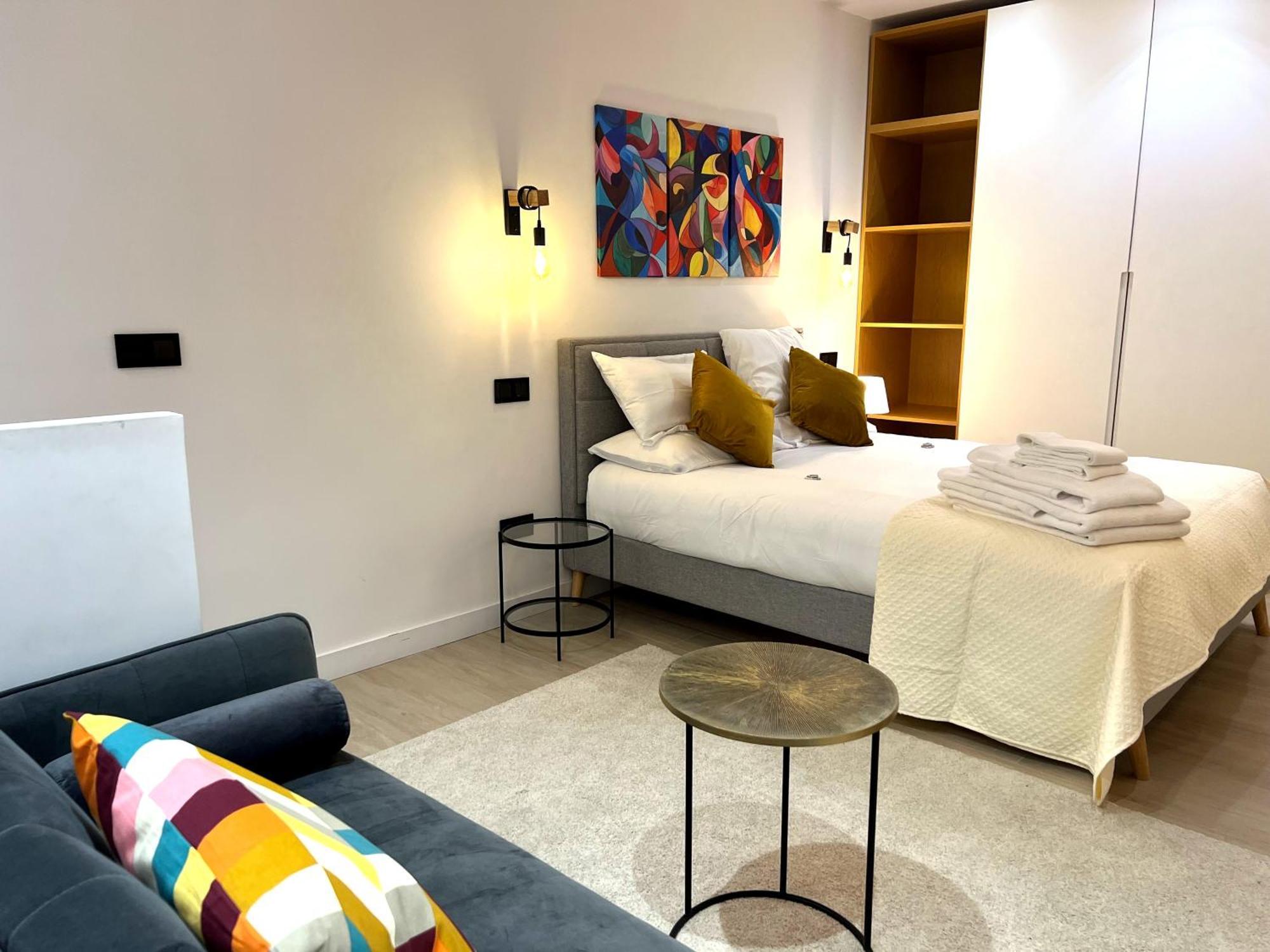 Duplex Moderno Y Acogedor Junto A Atocha Apartman Madrid Kültér fotó